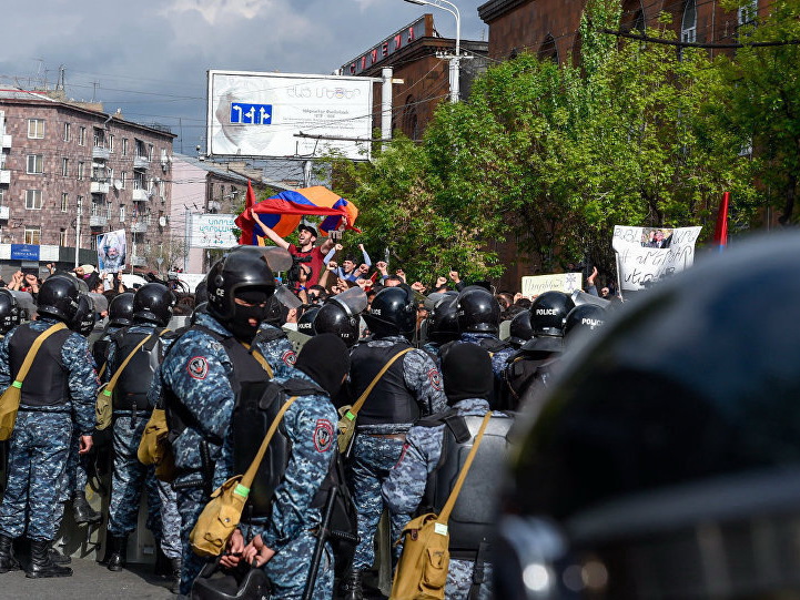Армянские полицейские отказываются служить на армяно-азербайджанской границе