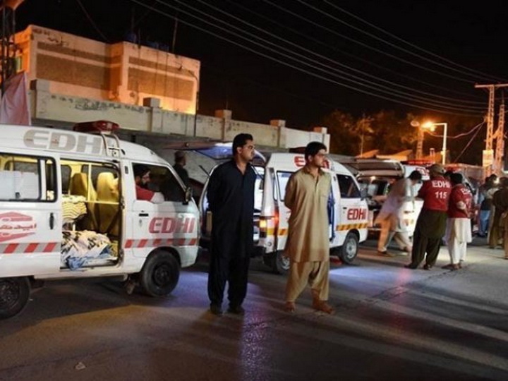 В Пакистане столкнулись два автобуса, не менее 19 человек погибли