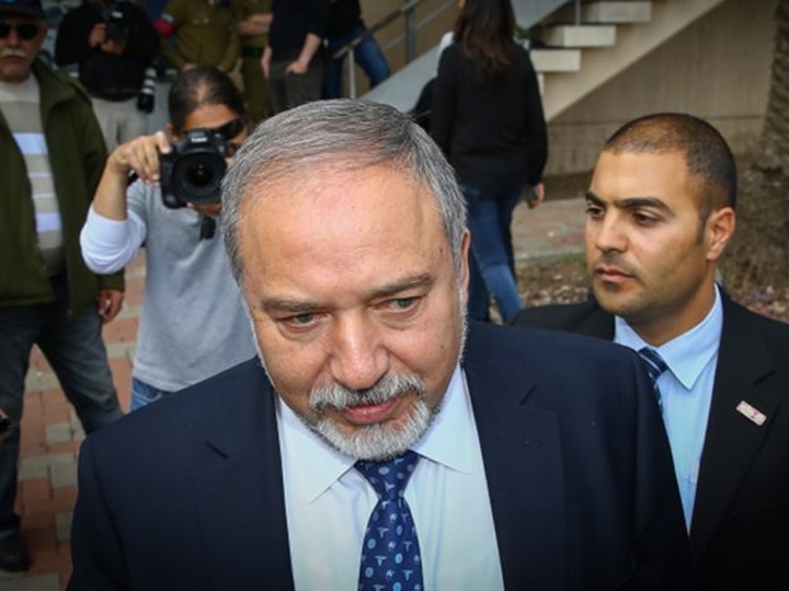 Министр обороны Израиля ушел в отставку