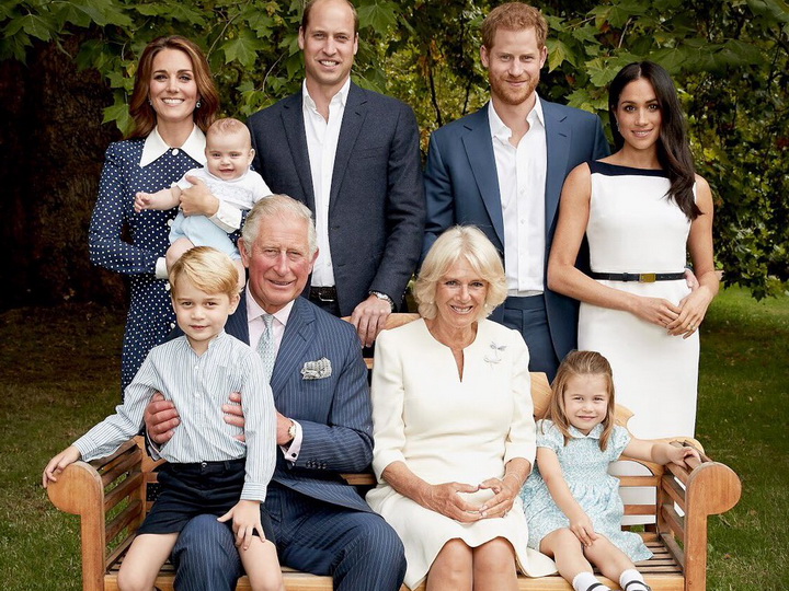 FamilyFirst: новые снимки королевской семьи, приуроченные к 70-летию принца Чарльза – ФОТО
