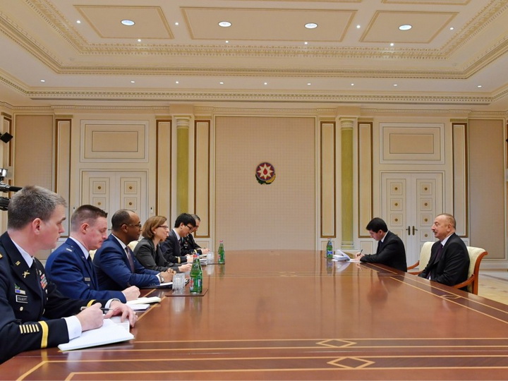 Президент Ильхам Алиев принял делегацию Министерства обороны США