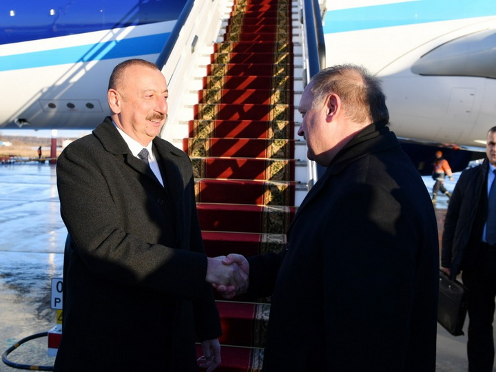 Президент Ильхам Алиев прибыл с рабочим визитом в Россию - ФОТО