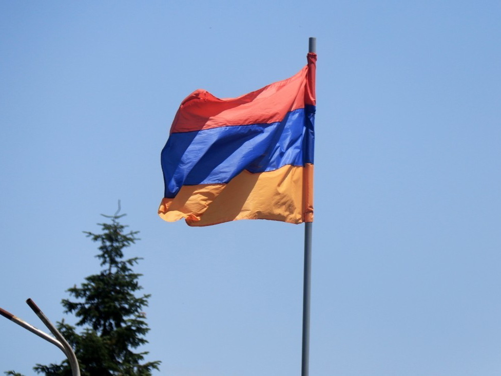 Массовые увольнения грозят сотрудникам министерств Армении после выборов