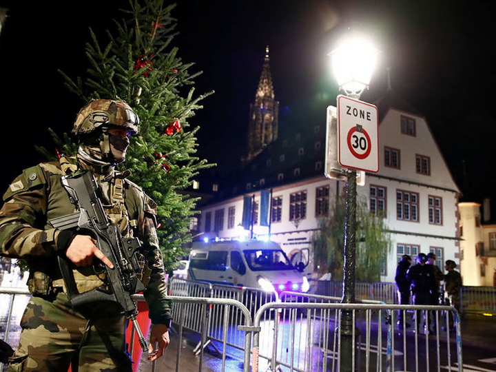 Во Франции полиция отпустила двух возможных пособников стрелка из Страсбурга