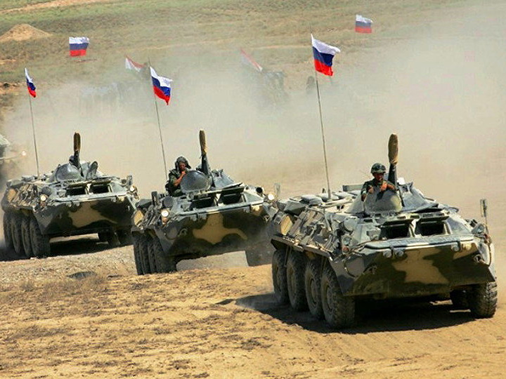 На российской военной базе в Армении военнослужащие танковых подразделений приступили к практическим стрельбам