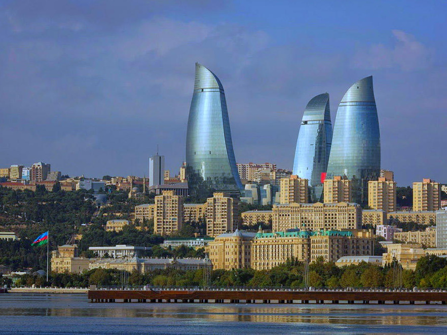 Баку входит в топ-3 новогодних путешествий российских туристов в СНГ