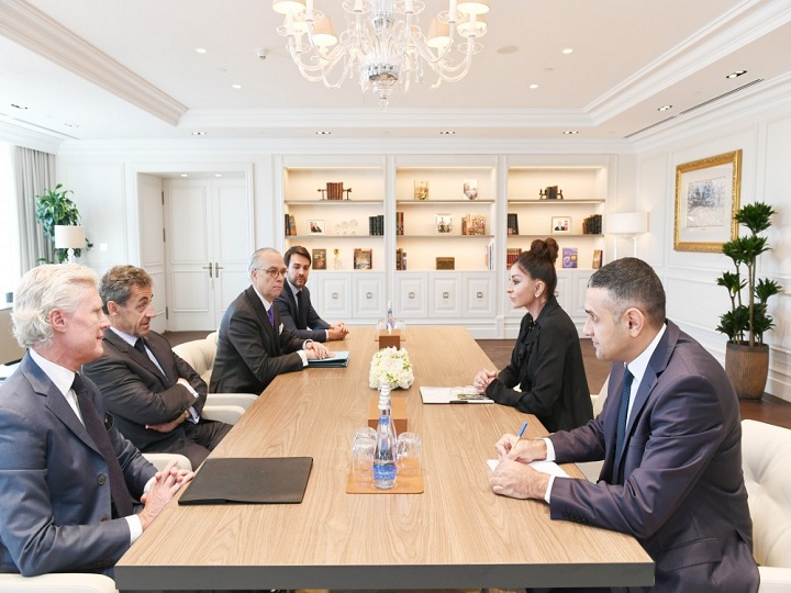 Birinci vitse-prezident Mehriban Əliyeva Nikola Sarkozi ilə görüşüb – FOTO