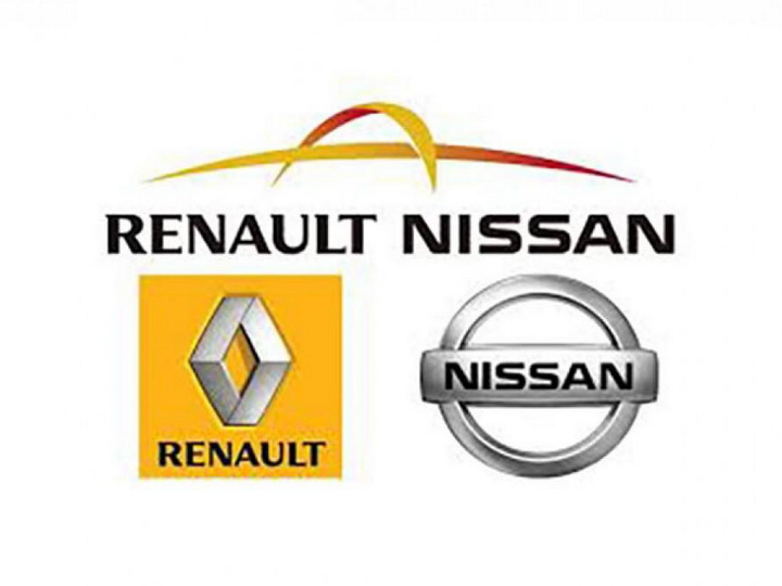 Франция потребовала от Японии объединить Renault и Nissan