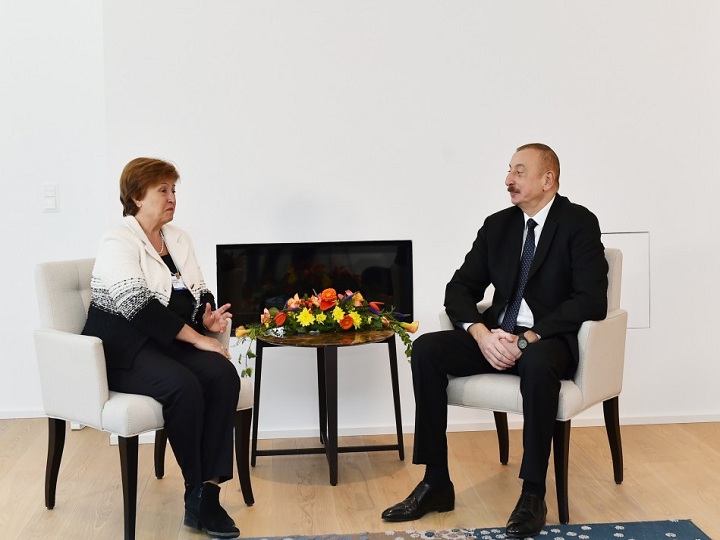 İlham Əliyev Dünya Bankının baş icraçı direktoru ilə görüşüb – FOTO – YENİLƏNİB