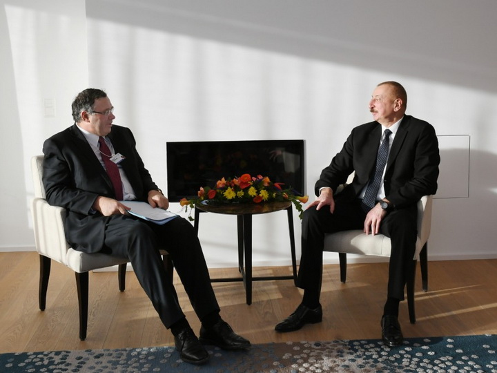 Президент Азербайджана встретился с генеральным исполнительным директором компании Total - ФОТО