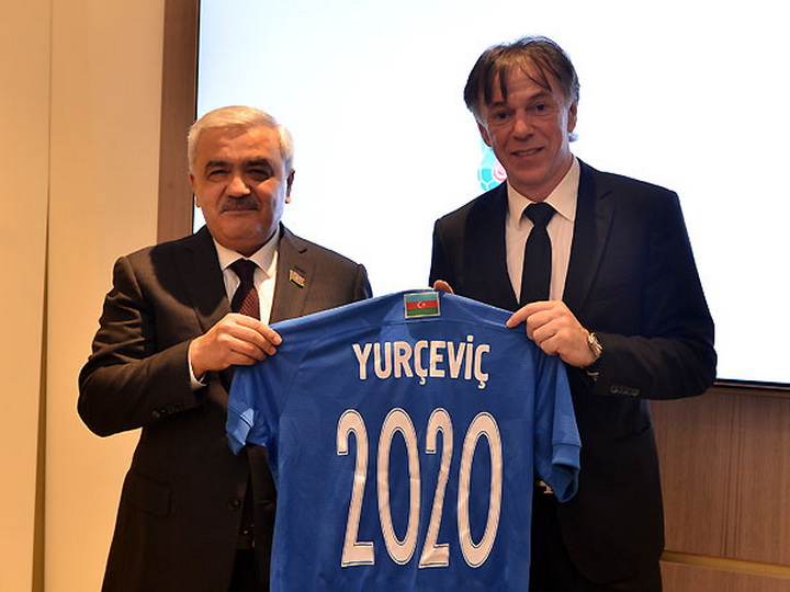Стало известно, кто возглавит сборную Азербайджана по футболу – ФОТО
