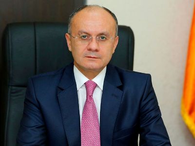 "Ohanyan Sarkisyanı satmayıb, amma Paşinyana yeni bir şou lazımdır"