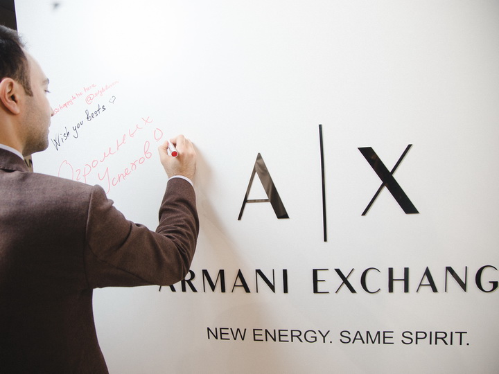 Armani Exchange – теперь молодежная мода представлена в Баку отдельным бутиком – ФОТО