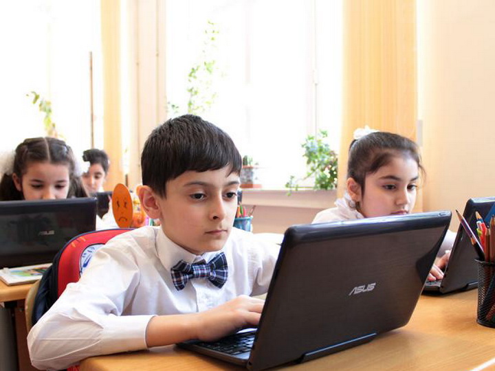 Высокоскоростной интернет в азербайджанских школах: миф или реальность – ОПРОС