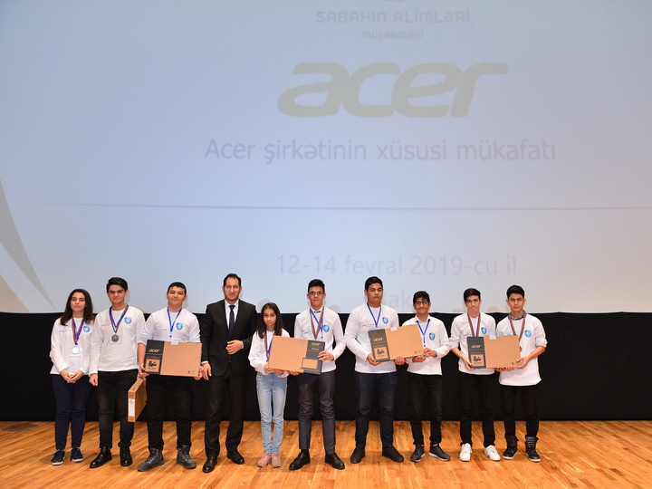 Acer наградила в Азербайджане победителей Республиканского конкурса «Ученые будущего» - ФОТО