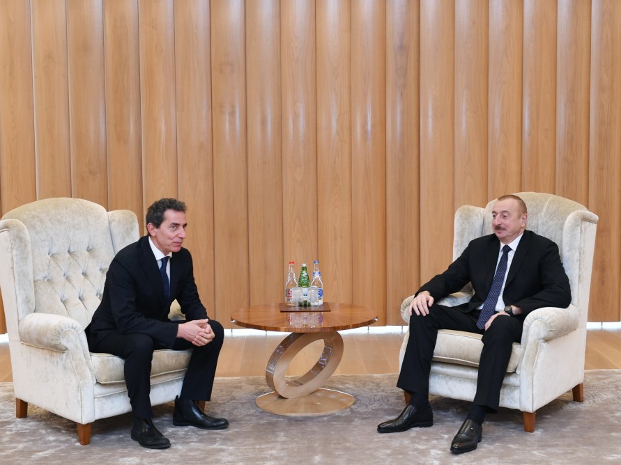 Президент Азербайджана встретился с замминистра экономического развития Италии