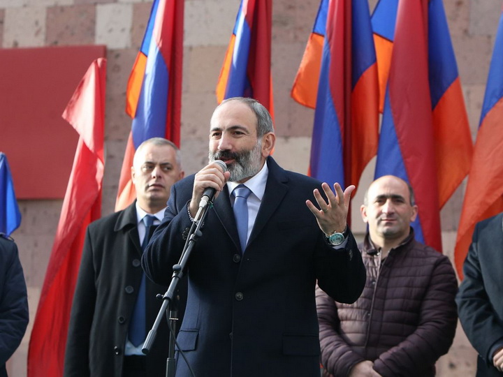 Политическая элита Армении, очертя голову, несется к новой войне