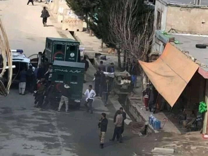 При взрыве в Кабуле погибли по меньшей мере два человека