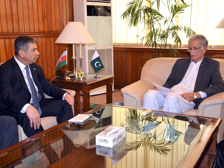 Министр обороны Азербайджана встретился со своим пакистанским коллегой - ФОТО