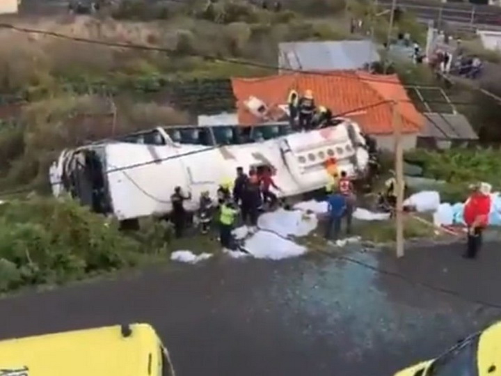 В Португалии около 30 человек погибли в ДТП с туристическим автобусом