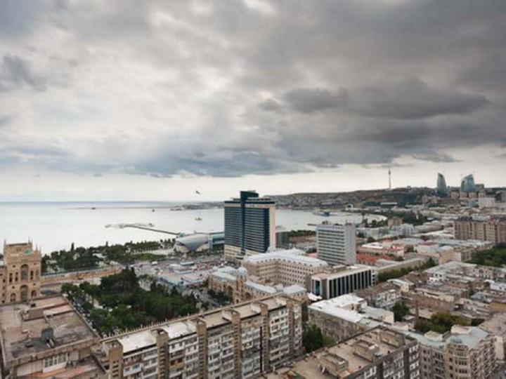 В понедельник в Баку ожидается дождь