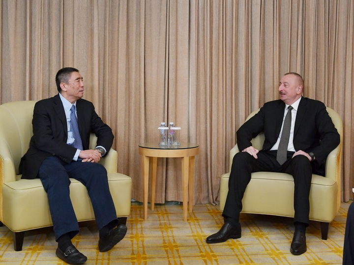 Президент Ильхам Алиев встретился с председателем Корпорации China Poly Group - ФОТО
