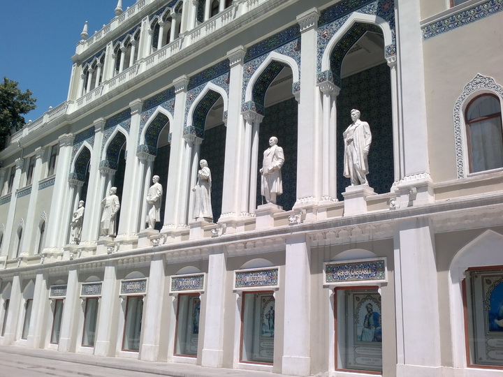 В Баку проходит бесплатная «Неделя музеев для школьников»