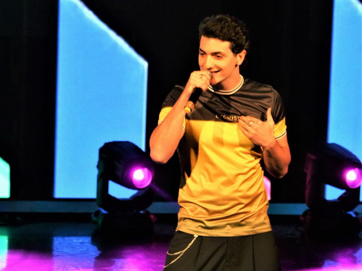 Азербайджанский певец победил на международном фестивале поп-музыки в Болгарии - ФОТО - ВИДЕО
