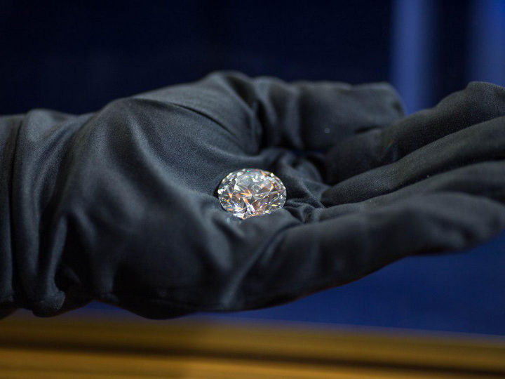 В Париже у политика из Гвинеи украли бриллиант за 45 миллионов евро