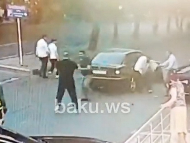 «Конфликт на дороге»: В центре Баку братья из Масаллы избили водителя