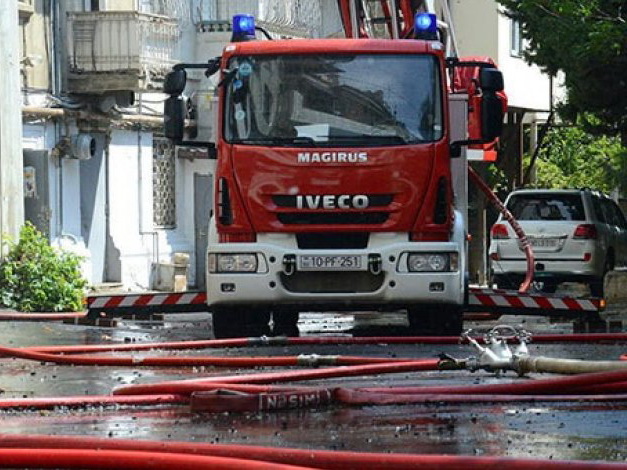 Бывшая жена пришла сжечь квартиру нынешней: Шокирующие подробности пожара в Баку – ВИДЕО – ОБНОВЛЕНО