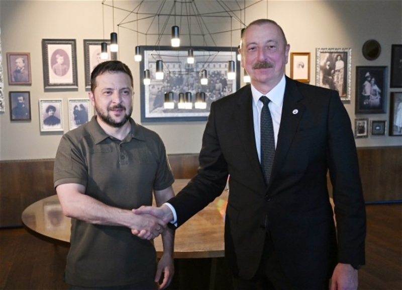 Ильхам Алиев пригласил Владимира Зеленского на СОР29