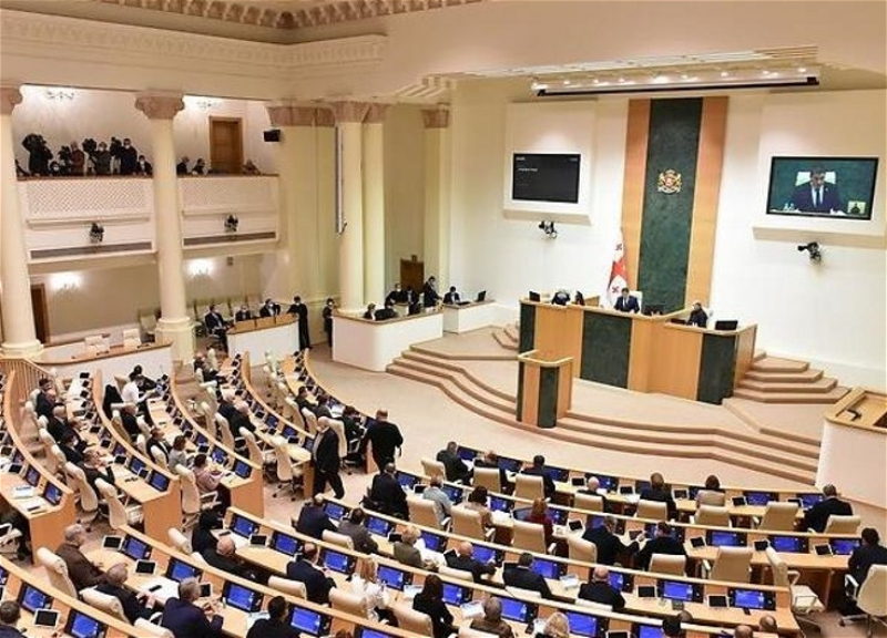 Парламент Грузии усиливает меры безопасности из-за закона об «иноагентах»