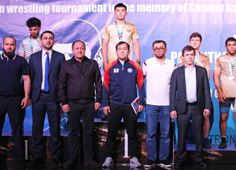 Азербайджанcкие борцы завоевали три медали на Мемориале Сураката Асиятилова в РФ - ФОТО