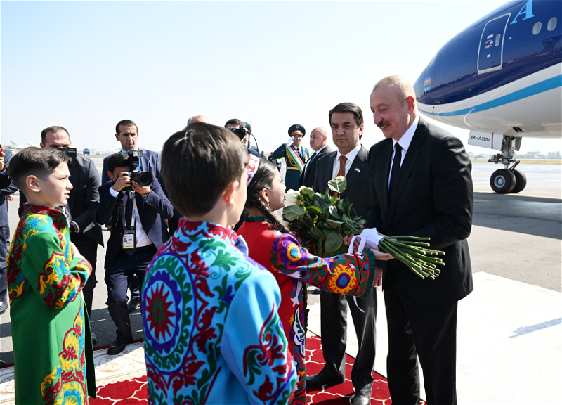 Президент Азербайджана Ильхам Алиев прибыл с визитом в Таджикистан