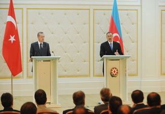 Ильхам Алиев: «Экономика Армении находится в полном кризисе – бедность, нужда, безнадежность» - ФОТО