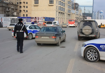 Дорожная полиция провела рейды против водителей, нарушающих ПДД - ФОТО