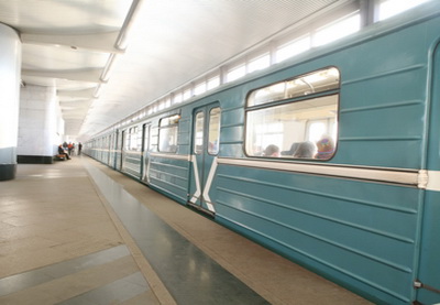 Будет приостановлено движение поездов между пятью станциями Бакметрополитена