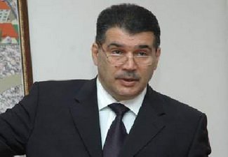Эльшада Абдуллаева обвинили в мошенничестве и уклонении от налогов