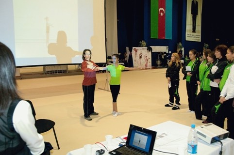 Азербайджанские специалисты по художественной гимнастике получили международные сертификаты