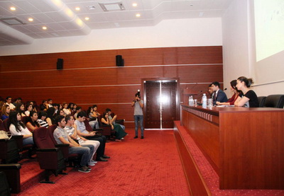 Азербайджанские эксперты поделились с молодежью опытом в сфере интернет-журналистики –  ФОТО
