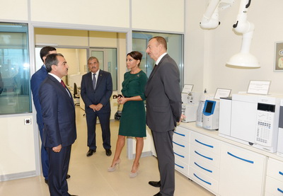 Ильхам Алиев принял участие в открытии нового административного здания центральной лаборатории ОАО «Азерсу» - ФОТО