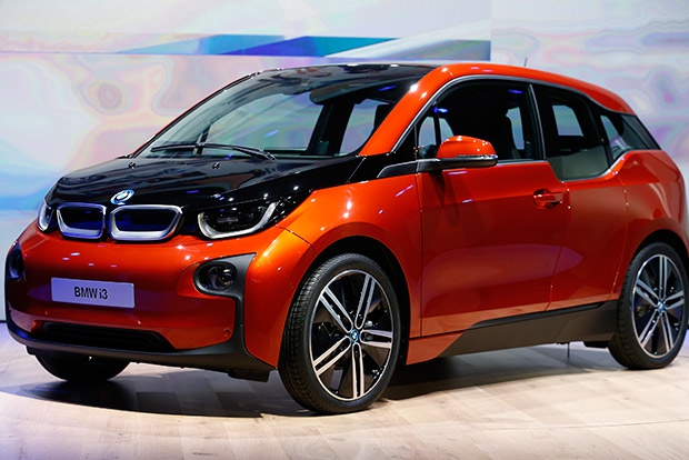 Концерн BMW приступил к производству первого электромобиля - ФОТО