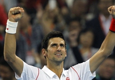 Новак Джокович переиграл Роджера Федерера в полуфинале турнира АТП в Париже