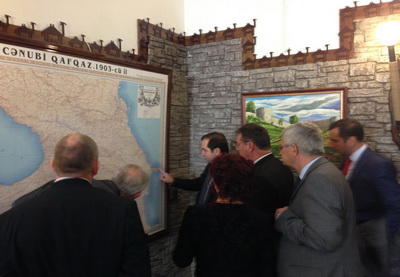 Баку посетила делегация, возглавляемая мэром венгерского города Дендеш - ФОТО