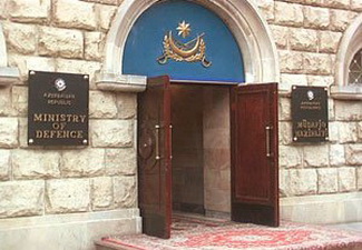 Замминистра обороны Азербайджана представил рапорт о демобилизации из армии