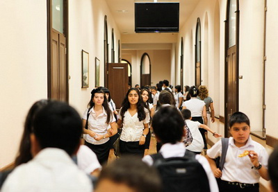 Азербайджанские школьники попробуют себя в роли депутатов в Страсбурге