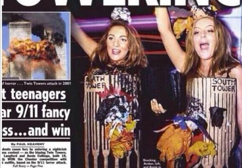 Британские девушки в образе башен-близнецов выиграли конкурс костюмов
