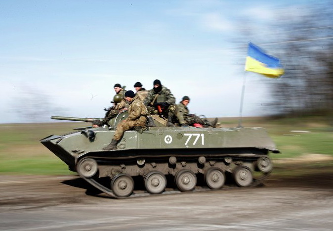 В Киеве сообщают о крупномасштабной передислокации войск по всей Украине