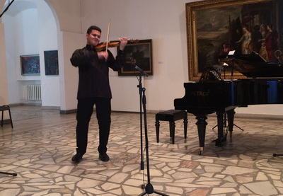 Азербайджанский музыкант выступил на международном фестивале в Литве – ФОТО